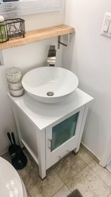 Cozy Modern Apt In The Heart Of Fells Point! Baltimore Zewnętrze zdjęcie